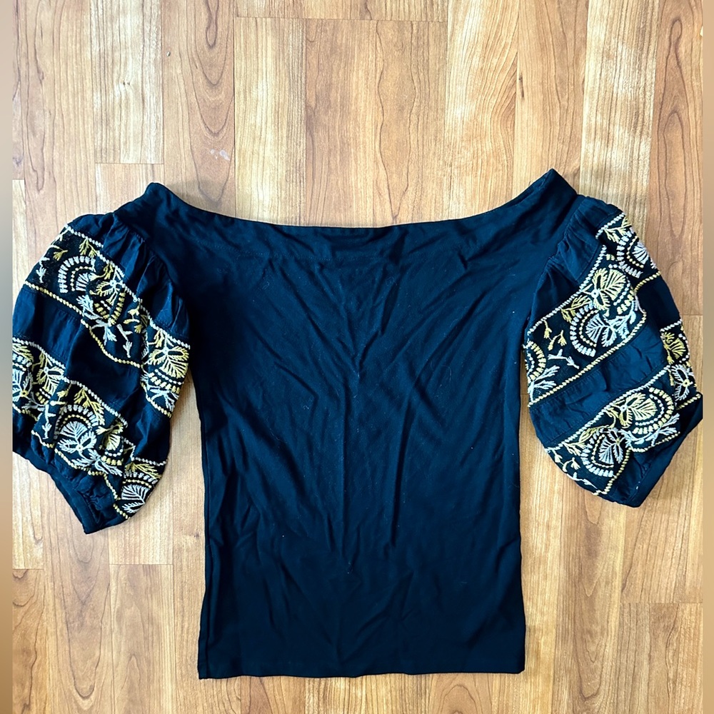 Free People Puffy Sleeve Off the shoulder Shirt